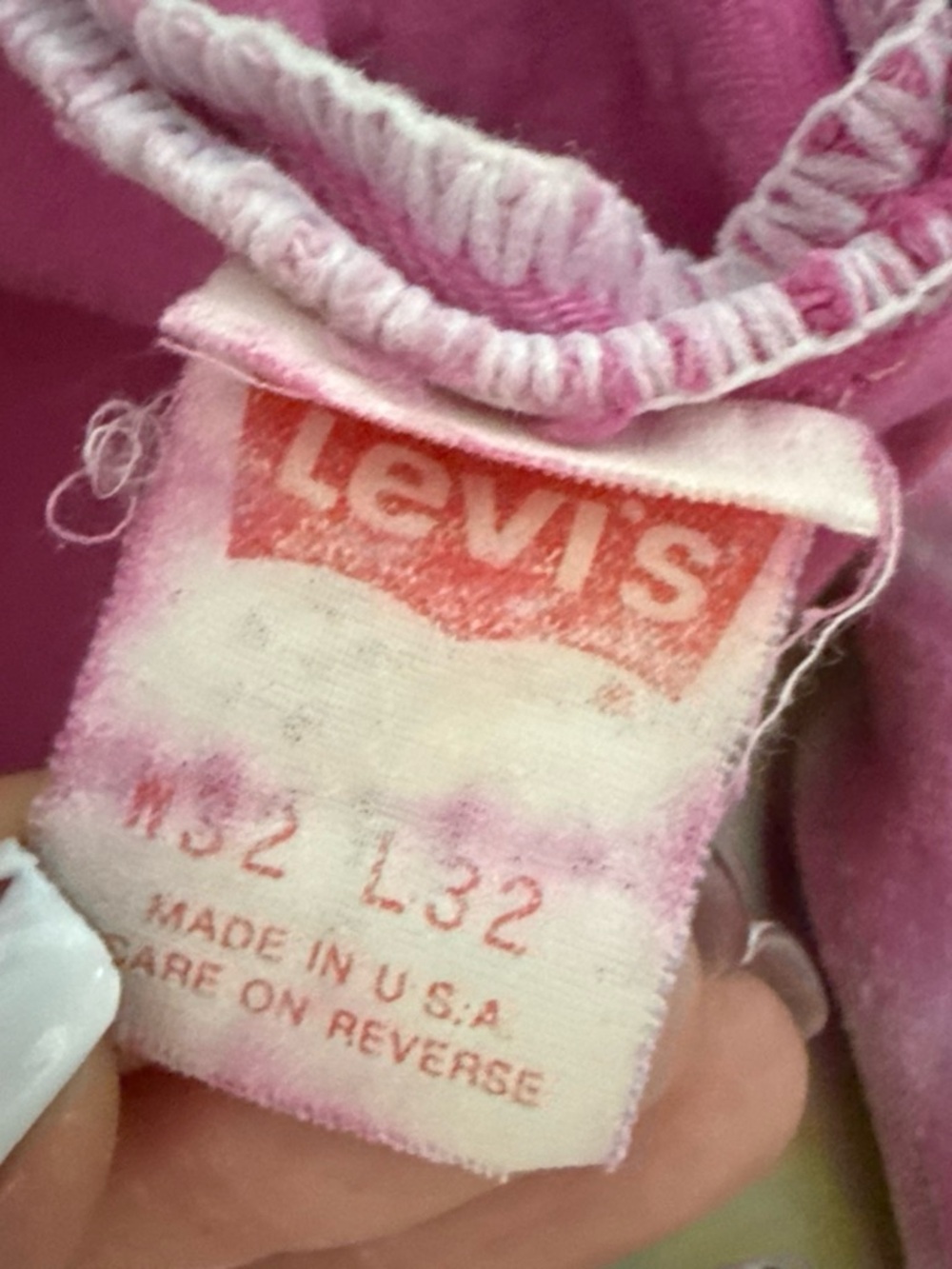 Levi’s VINTAGE 90s bat wing label Tie-Dye shorts - Picture 5 of 6